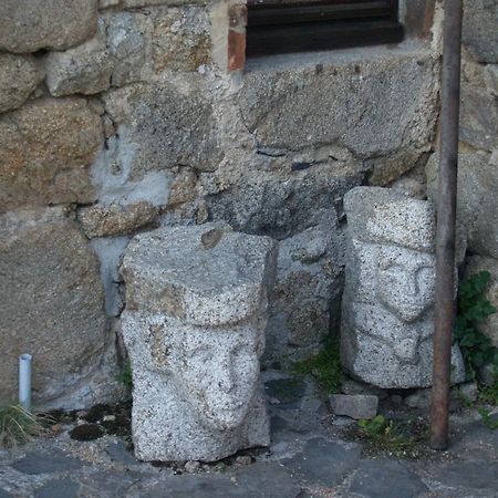 Au Nid d'hirondelles Villa Saint-Andre-de-Chalencon Kamer foto