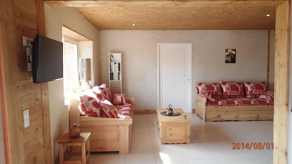 Au Nid d'hirondelles Villa Saint-Andre-de-Chalencon Kamer foto