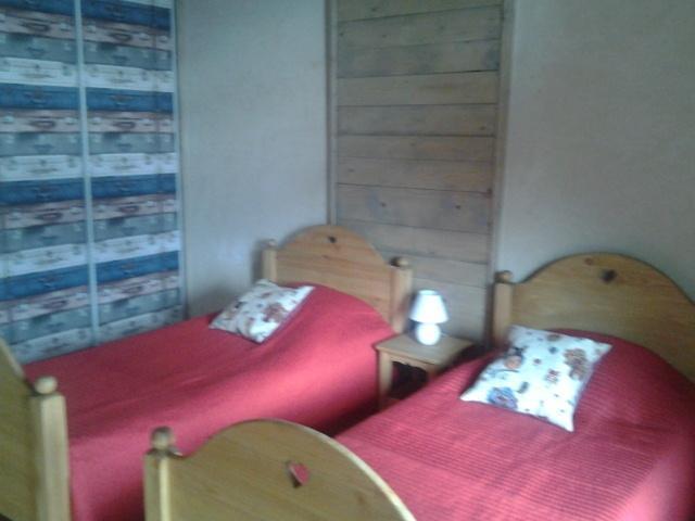Au Nid d'hirondelles Villa Saint-Andre-de-Chalencon Kamer foto